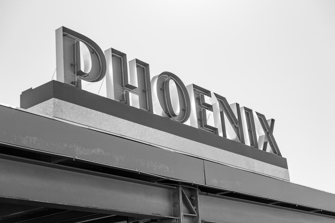 Pawn jewelry Phoenix vs sell comparison showing gold necklace and cash at local shop